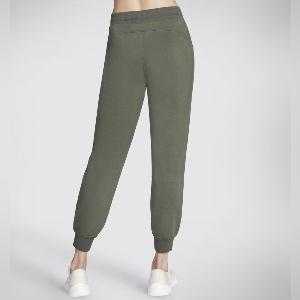 Skechers Skechluxe Go Lounge Renew Jogger Light Green Medium NWT - Picture 2 of 11